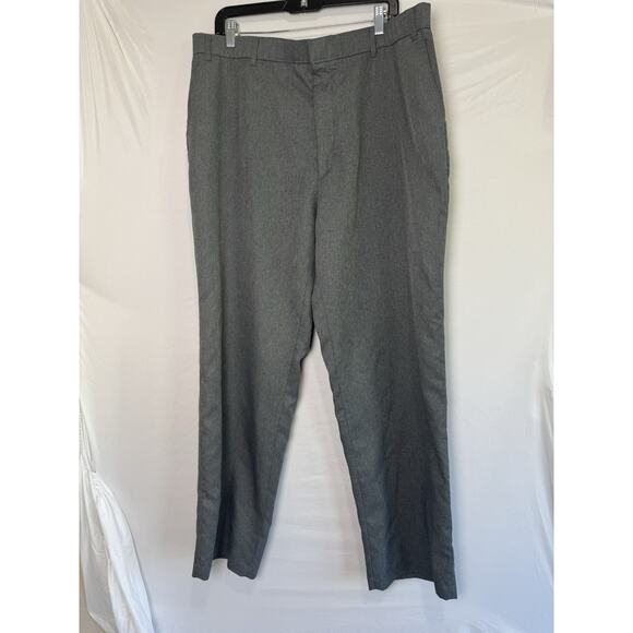 Men’s Levi Action Slacks W42 L32 - Picture 1 of 4